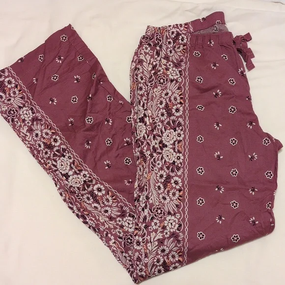 Victoria's Secret Floral Pajama Pants Set Of 3 - Picture 5 of 7